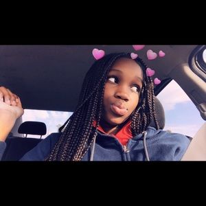 Meet your Posher, Aisha